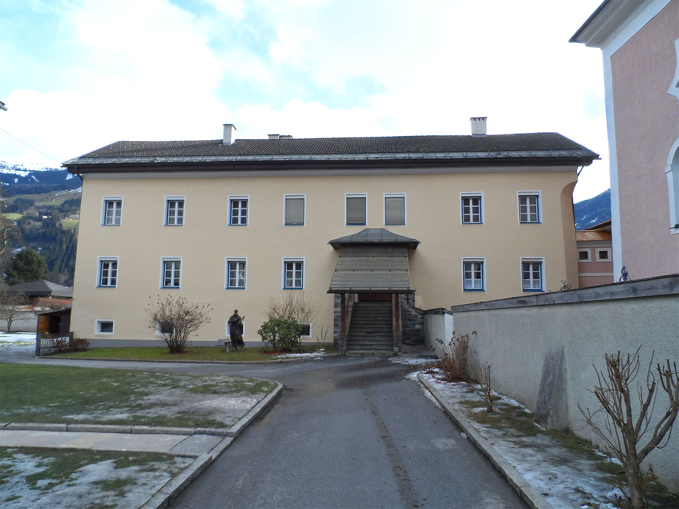 Widum Pfarre Zell am Ziller